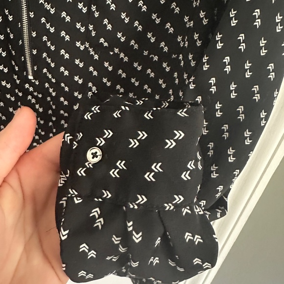 Womens Medium Candie's black and white blouse 1/4 zip long sleeved - Picture 5 of 8